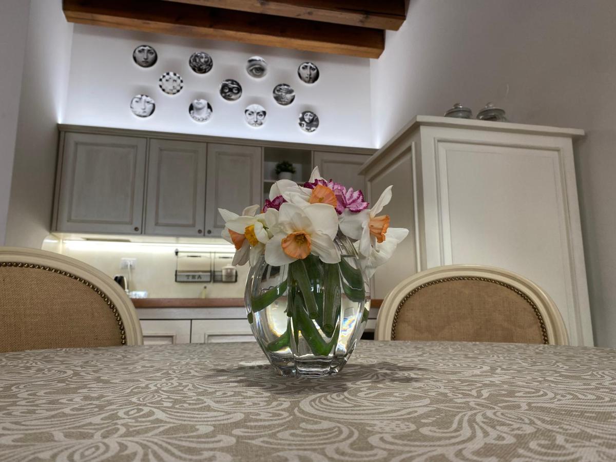 Santa Caterina: Charming Apartment Treviso Bagian luar foto