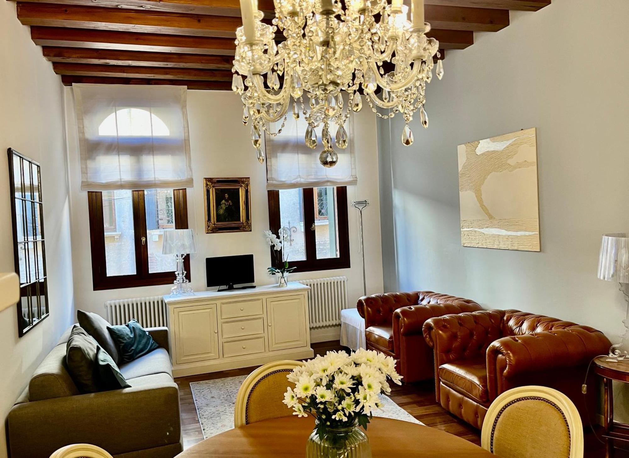 Santa Caterina: Charming Apartment Treviso Bagian luar foto